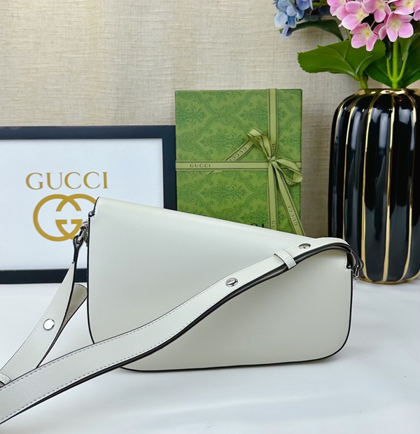 激安グッチバッグコピー内部構造